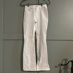 White House Black Market size 00S white high rise, skinny flare, sculpt jeans